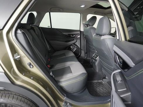 Certified 2025 Subaru Outback Onyx Edition XT image 39