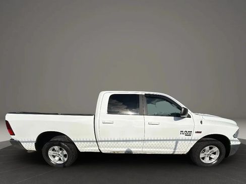 Used 2019 RAM 1500 Classic SLT AWD/4WD image 4