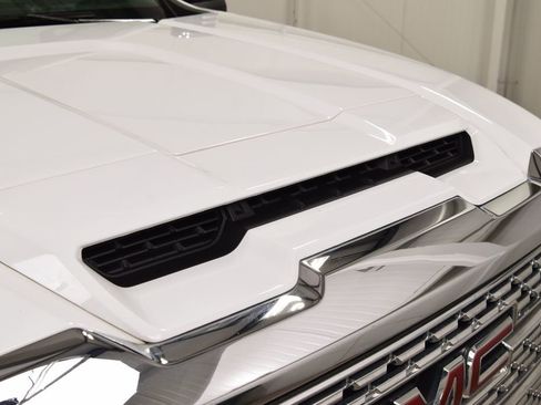 Used 2023 GMC Sierra 3500 Denali image 14