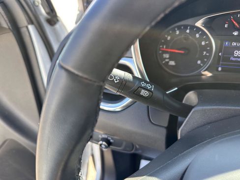 Used 2023 Chevrolet Equinox LT image 27