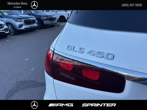 Used 2024 Mercedes-Benz GLS 450 4MATIC image 5