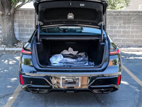 New 2025 BMW 760i xDrive w/ Executive Package image 35