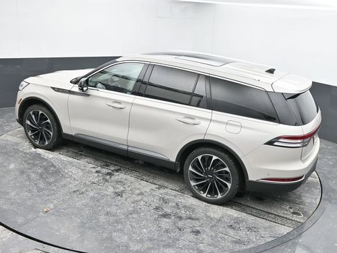 Used 2024 Lincoln Aviator Reserve w/ Equipment Group 201A image 42