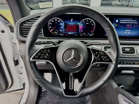 Used 2024 Mercedes-Benz GLE 350 4MATIC image 31