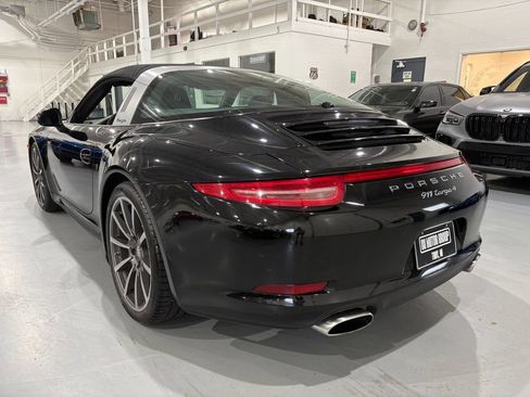 Used 2016 Porsche 911 Targa 4 AWD/4WD image 5