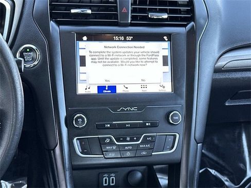 Used 2019 Ford Fusion SE w/ Equipment Group 151A image 10