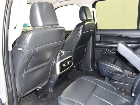 Used 2023 Ford Expedition XLT AWD/4WD image 28