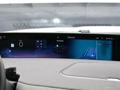 Used 2025 Lincoln Navigator Reserve AWD/4WD image 18