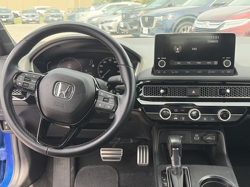Used 2023 Honda Civic Sport image 18