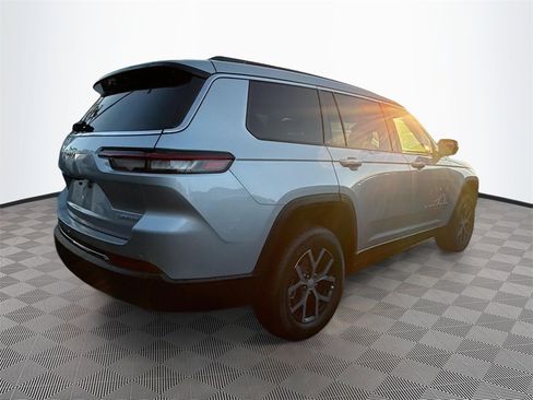 New 2025 Jeep Grand Cherokee L Limited image 5
