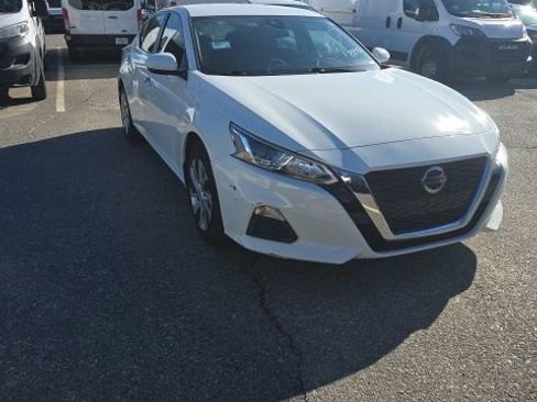 Used 2021 Nissan Altima 2.5 S image 1