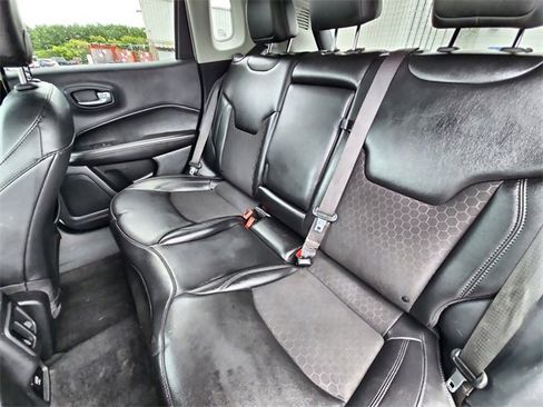 Used 2020 Jeep Compass Latitude image 21