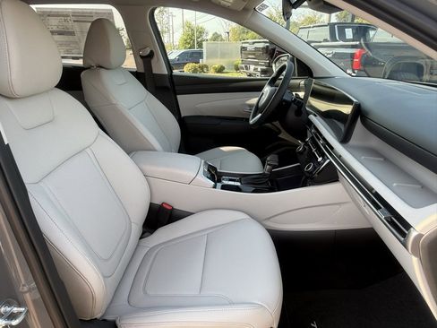 New 2026 Hyundai Tucson SEL image 13