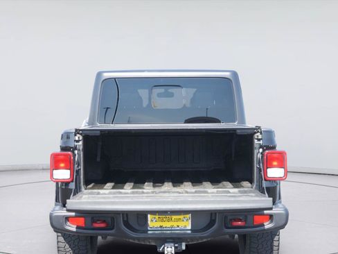 Used 2023 Jeep Gladiator Rubicon w/ Cold Weather Group AWD/4WD image 31