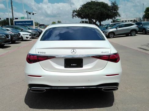 Used 2022 Mercedes-Benz S 500 4MATIC w/ AMG Line Package image 9