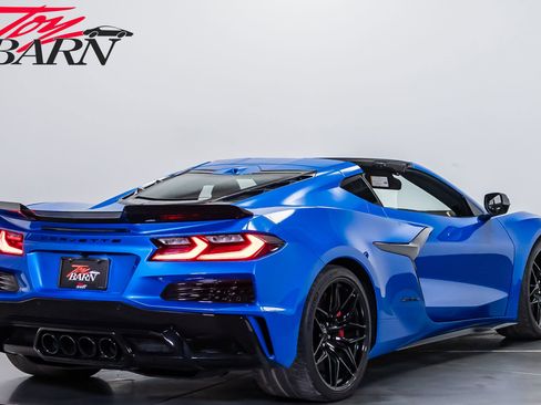 Used 2025 Chevrolet Corvette Z06 image 5