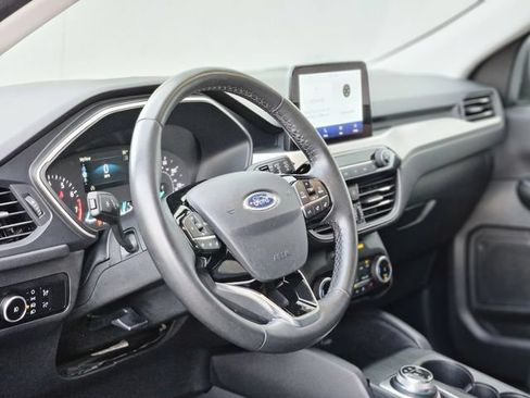 Used 2022 Ford Escape SEL AWD/4WD image 12