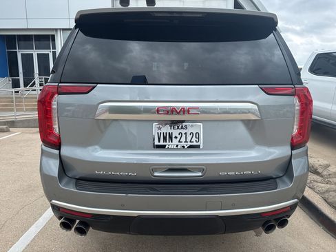 Certified 2024 GMC Yukon XL Denali w/ Advanced Technology Package AWD/4WD image 8