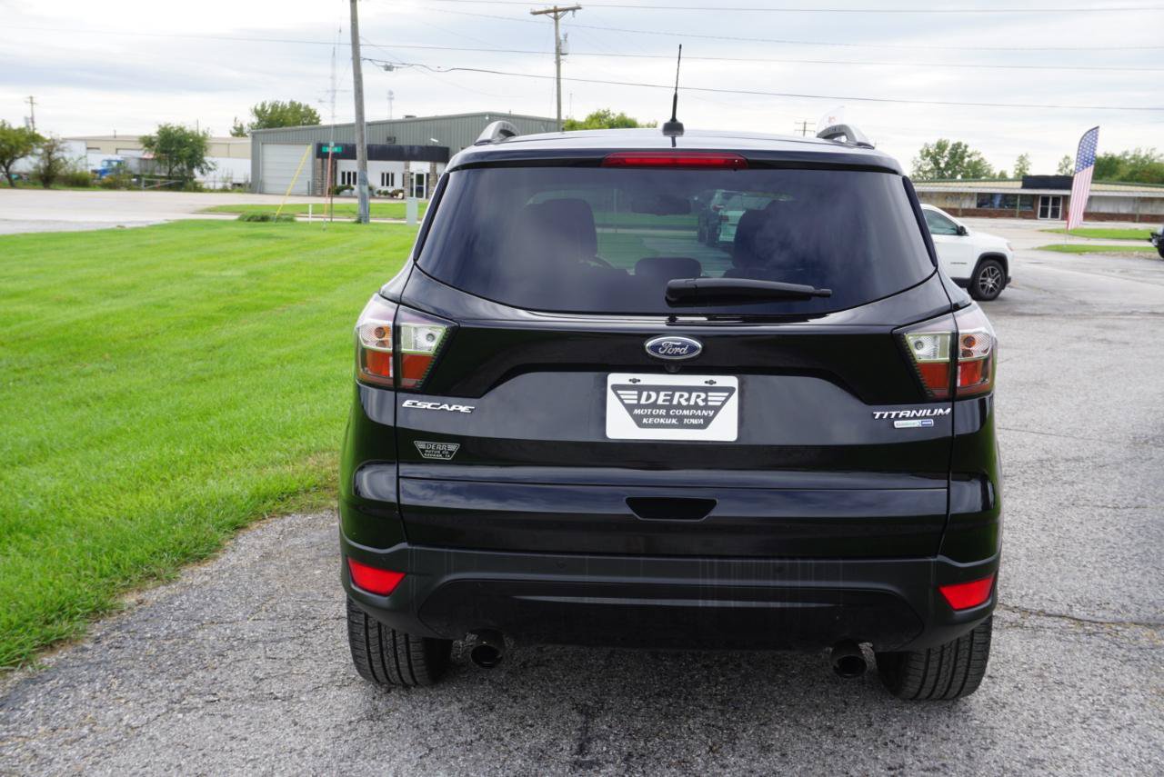 Used 2017 Ford Escape Titanium AWD/4WD image 20
