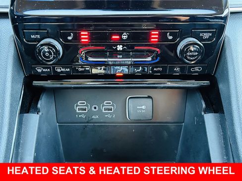 Used 2023 Jeep Grand Cherokee L Limited w/ Black Appearance Package image 6