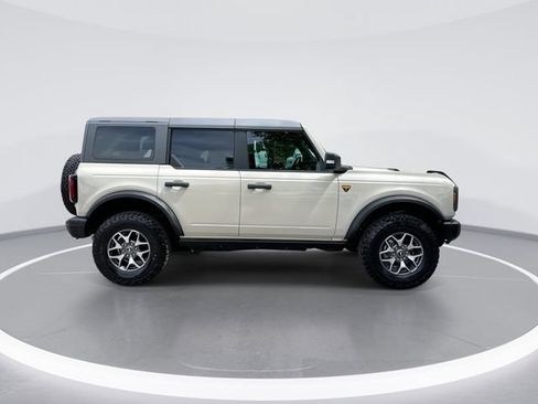 Used 2025 Ford Bronco Badlands AWD/4WD image 9