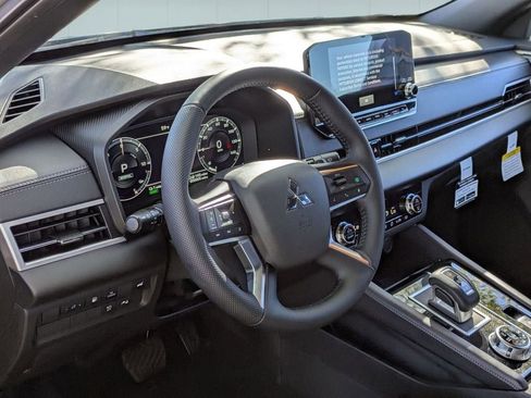 New 2025 Mitsubishi Outlander SEL Black Edition AWD/4WD image 11