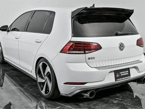 Used 2020 Volkswagen GTI S image 8