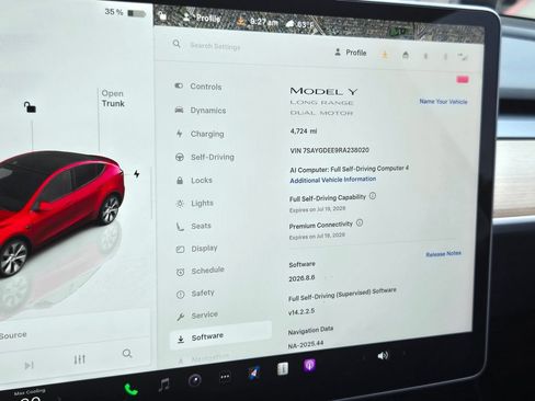 Used 2024 Tesla Model Y Long Range AWD/4WD image 21