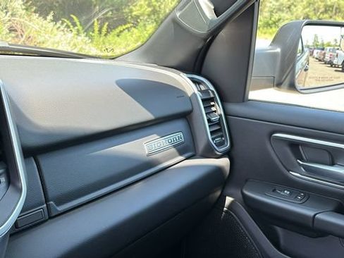 Used 2023 RAM 1500 Big Horn AWD/4WD image 18
