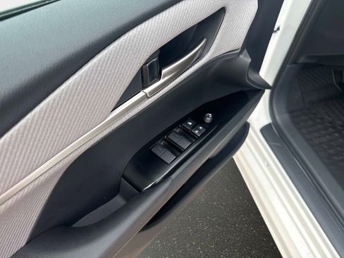 New 2026 Toyota Camry SE image 18