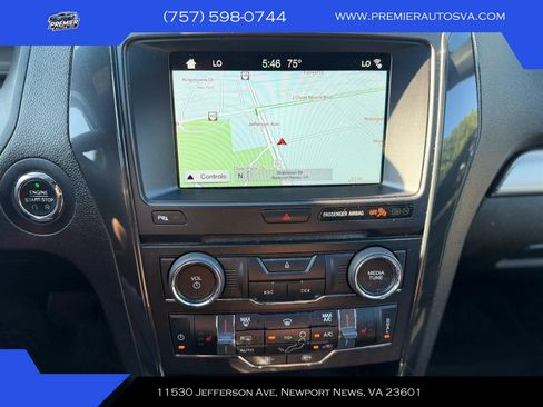 Used 2018 Ford Explorer XLT w/ Equipment Group 202A AWD/4WD image 22