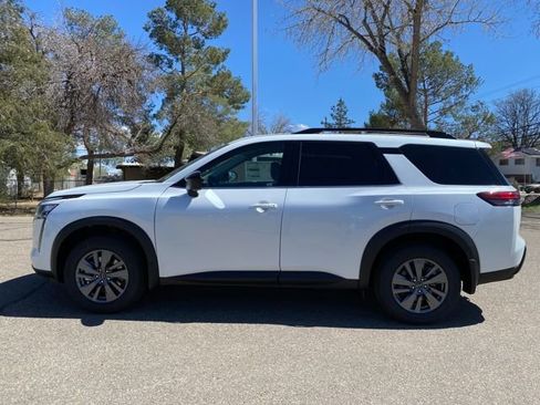 New 2026 Nissan Pathfinder SV image 2