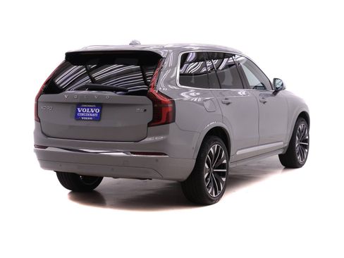 New 2026 Volvo XC90 B6 Plus w/ Protection Package Premier image 4