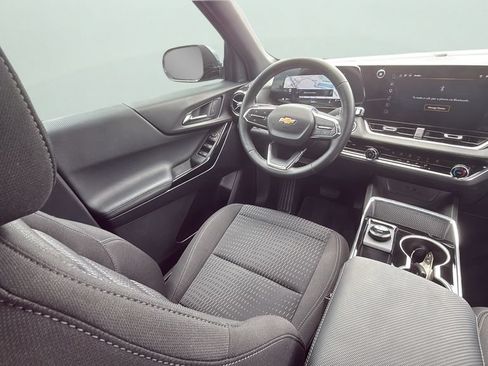 Used 2026 Chevrolet Equinox LT FWD image 19