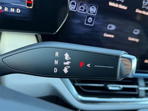 New 2026 Chevrolet Equinox EV LT image 19