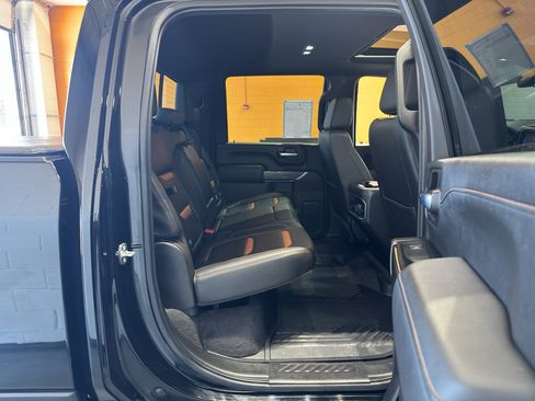 Used 2020 GMC Sierra 2500 AT4 w/ AT4 Premium Package image 23
