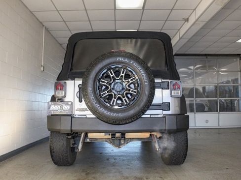 Used 2018 Jeep Wrangler Unlimited Sport S image 4