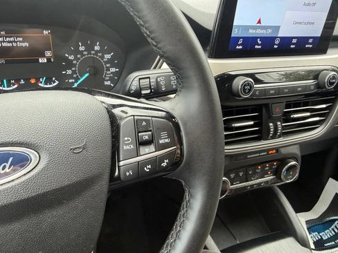 Used 2022 Ford Escape SE w/ Convenience Package FWD image 17