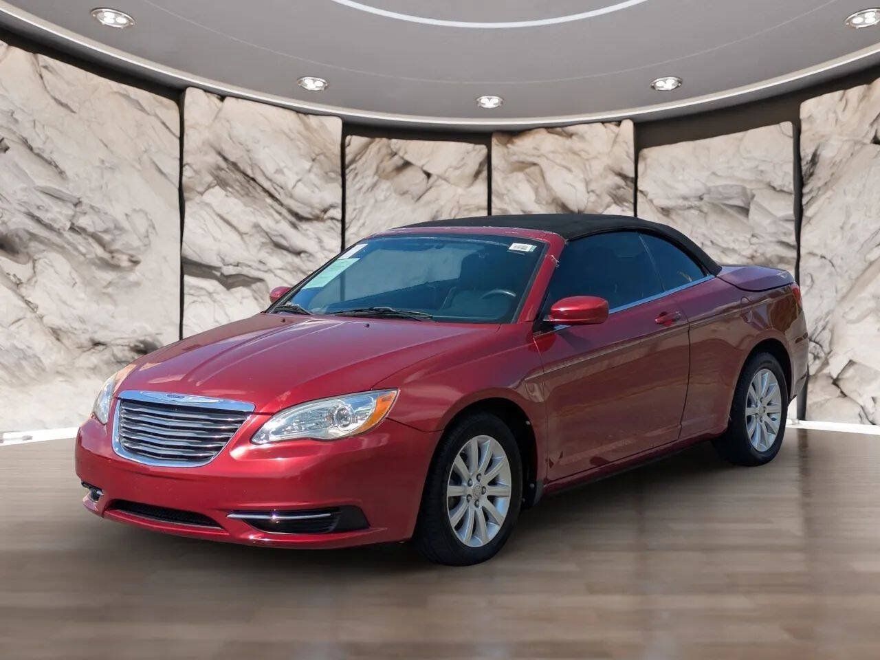 Used 2012 Chrysler 200 Touring FWD image 1