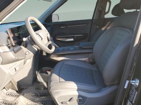 New 2026 Kia EV9 Wind image 16