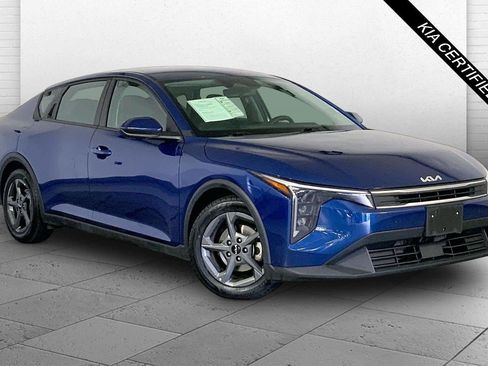 Certified 2025 Kia K4 FWD image 1