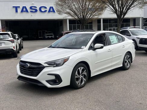Certified 2025 Subaru Legacy Premium AWD/4WD image 2