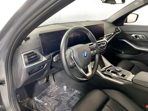Used 2023 BMW 330e xDrive w/ Driving Assistance Package image 9