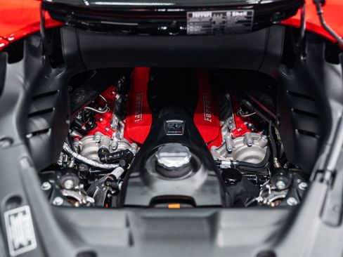 Used 2024 Ferrari SF90 Spider image 47