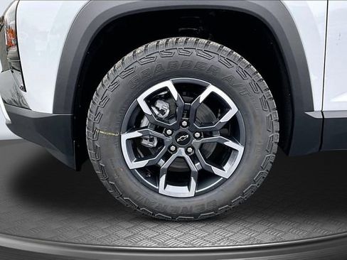 New 2026 Chevrolet Equinox ACTIV w/ Convenience Package III image 12