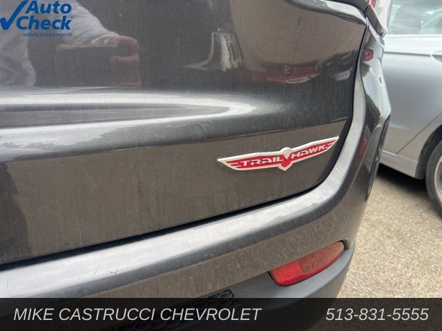 Used 2020 Jeep Compass Trailhawk AWD/4WD image 5