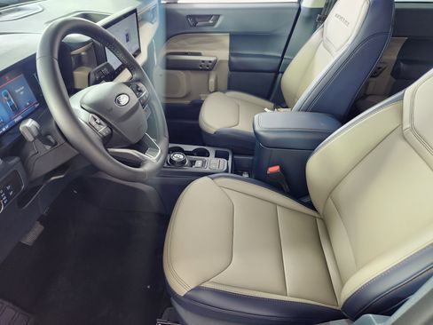 New 2026 Ford Maverick Lariat image 10