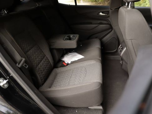 Used 2024 Chevrolet Equinox LT FWD image 26