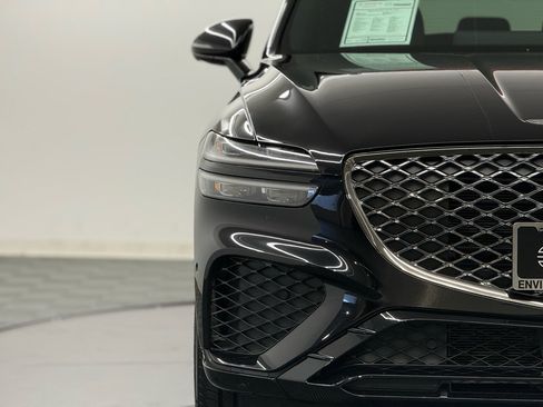 Used 2025 Genesis GV70 2.5T Sport Prestige w/ Sport Prestige Package image 5