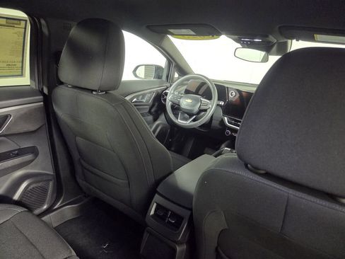 Used 2025 Chevrolet Equinox EV LT FWD image 30